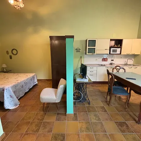Apartment Del Picchio *